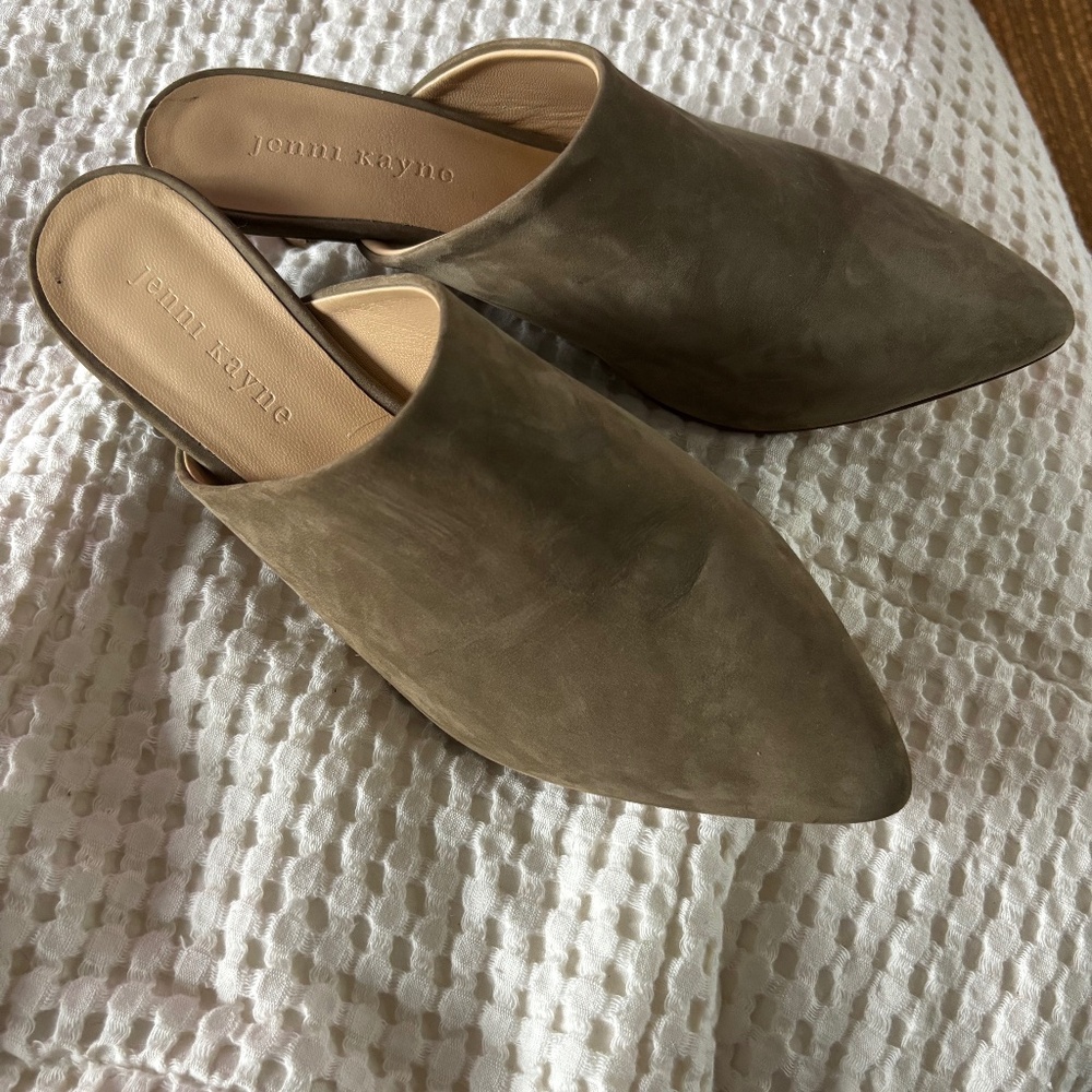 Jenni Kayne Kitten Heel Mule (Size 38)